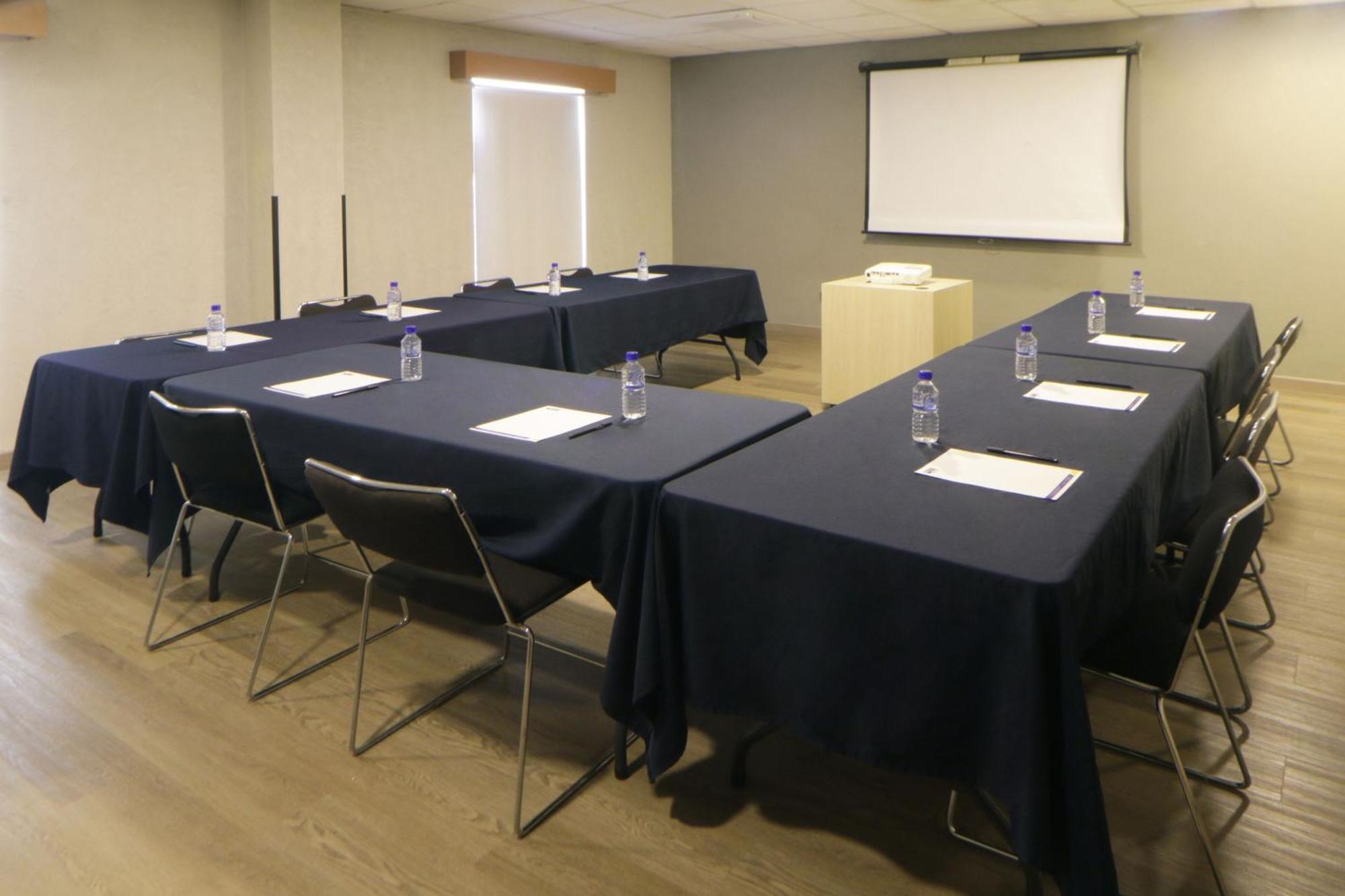 City Express By Marriott Nuevo Laredo Εξωτερικό φωτογραφία