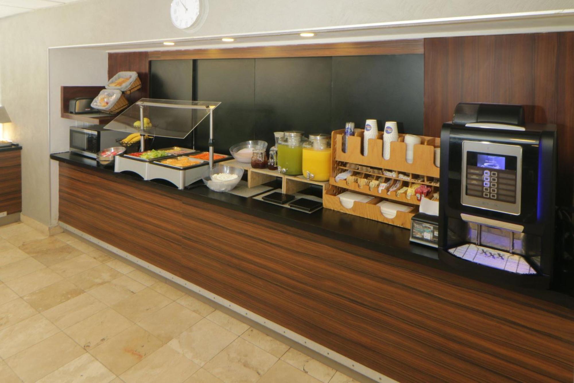 City Express By Marriott Nuevo Laredo Εξωτερικό φωτογραφία