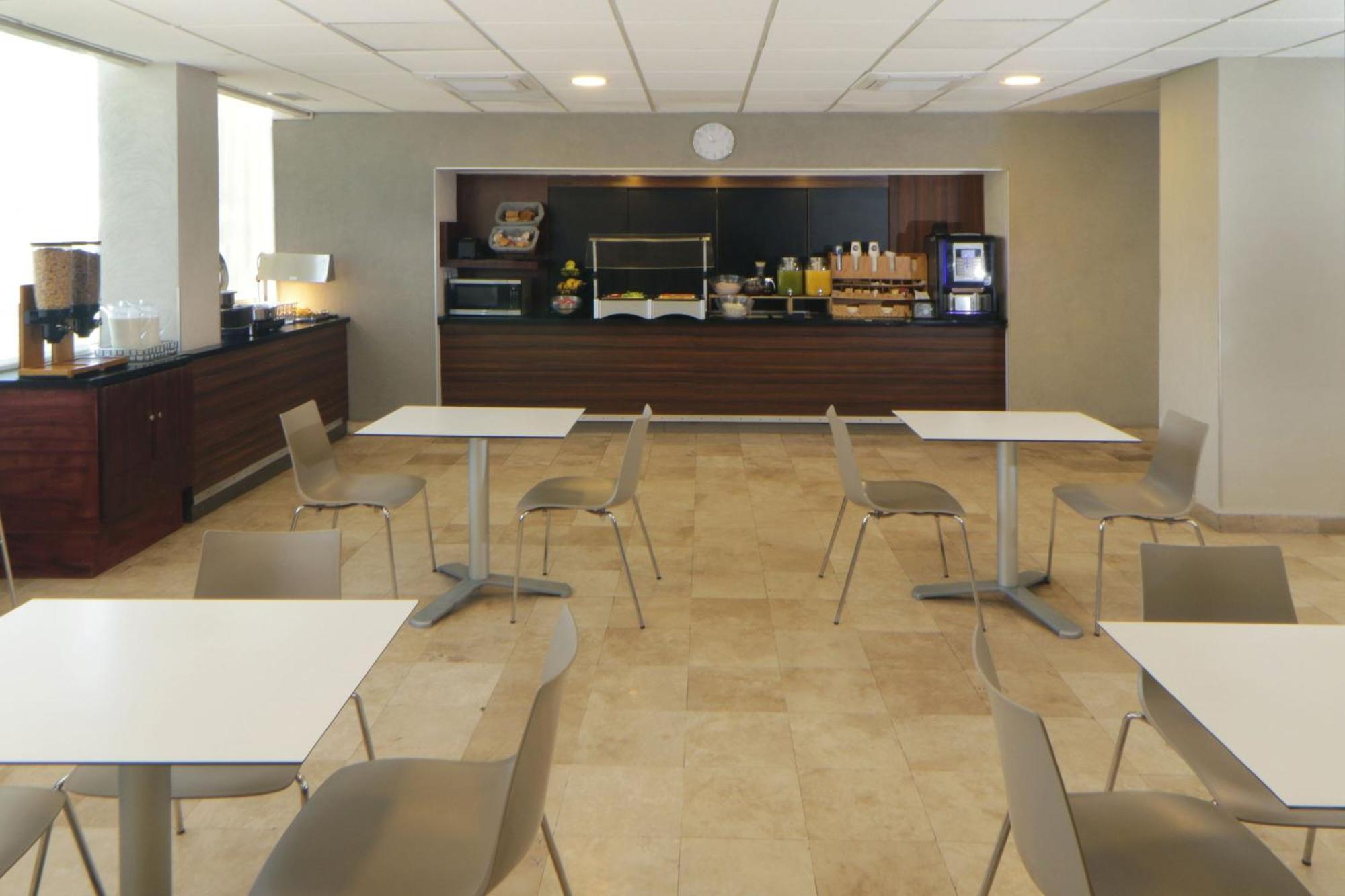 City Express By Marriott Nuevo Laredo Εξωτερικό φωτογραφία
