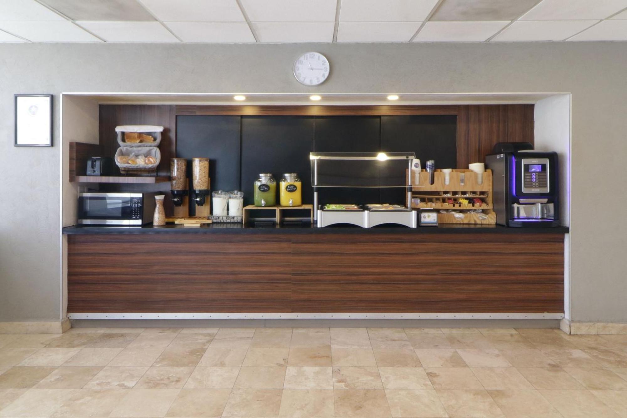 City Express By Marriott Nuevo Laredo Εξωτερικό φωτογραφία