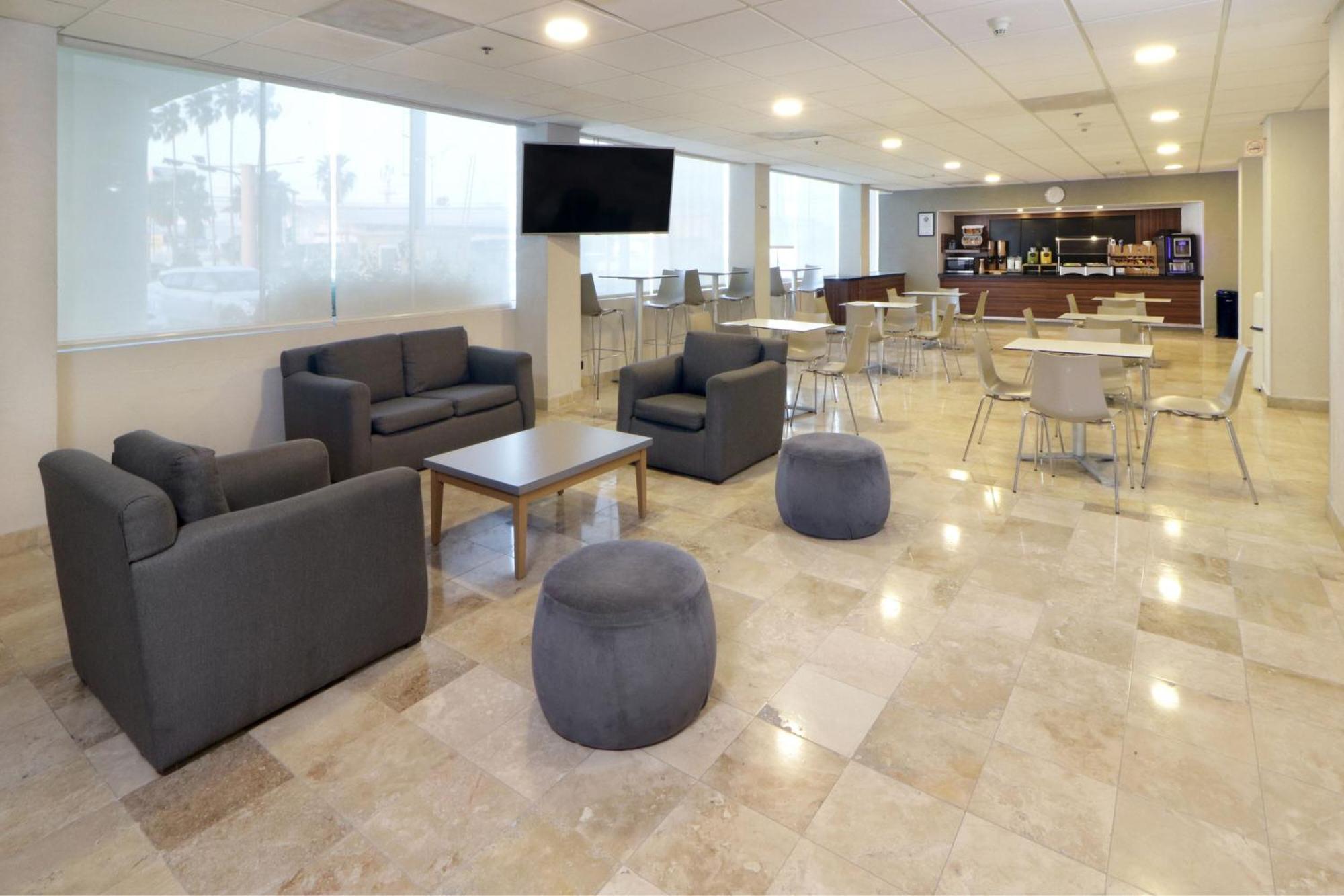 City Express By Marriott Nuevo Laredo Εξωτερικό φωτογραφία